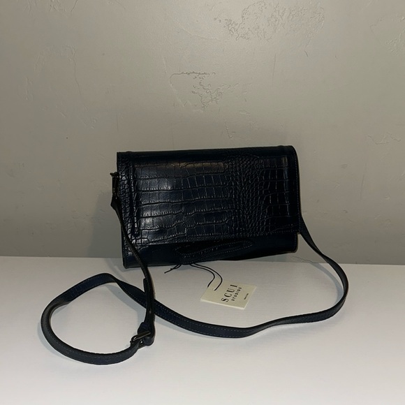 Scui Studios Italian Leather Crossbody/Clutch bag, Navy Blue- NWT - Picture 2 of 11